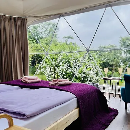 Glamping Stacja Zieleniec W Naleczowie Exterior photo