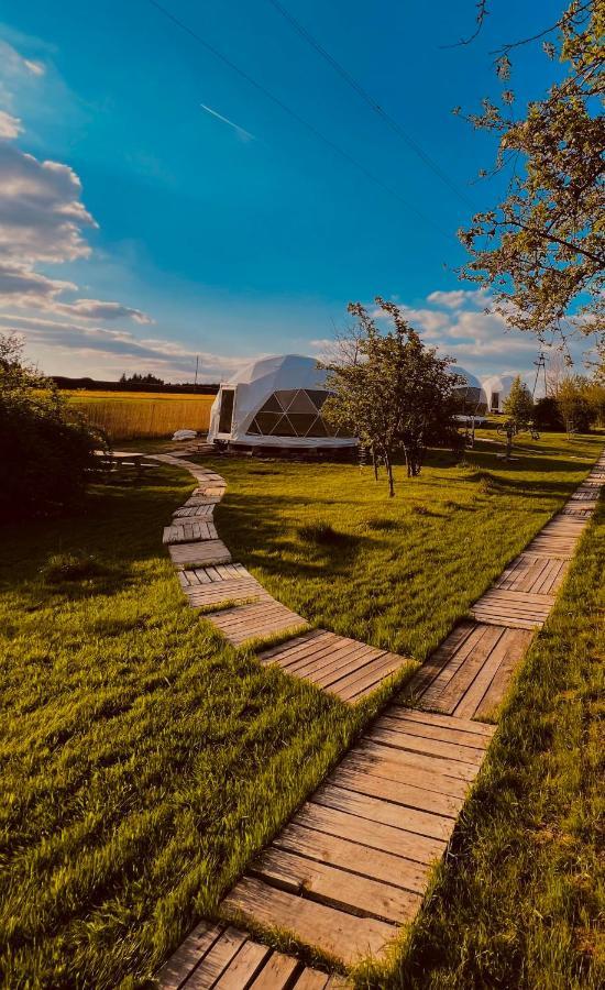 Glamping Stacja Zieleniec W Naleczowie Luxury tent