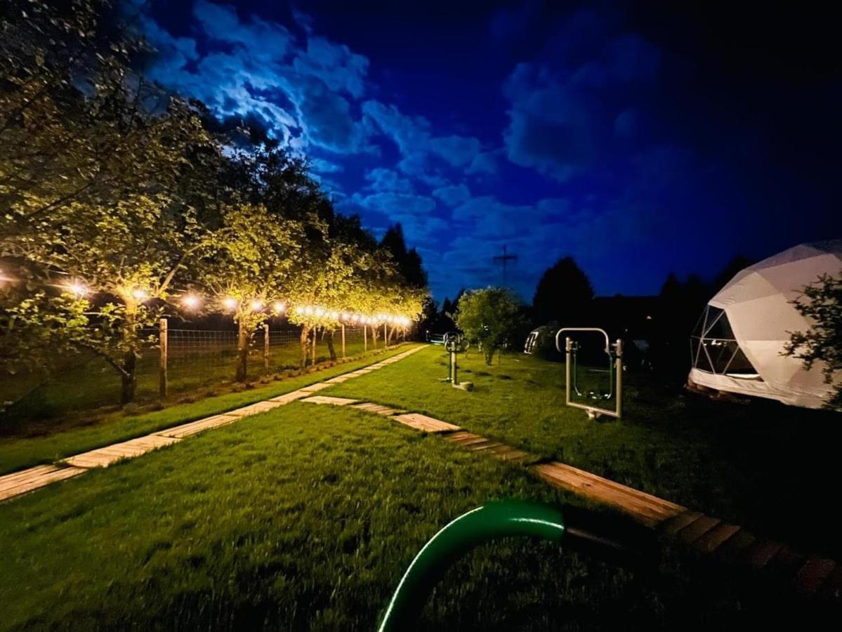 Luxury tent Glamping Stacja Zieleniec W Naleczowie Naleczow