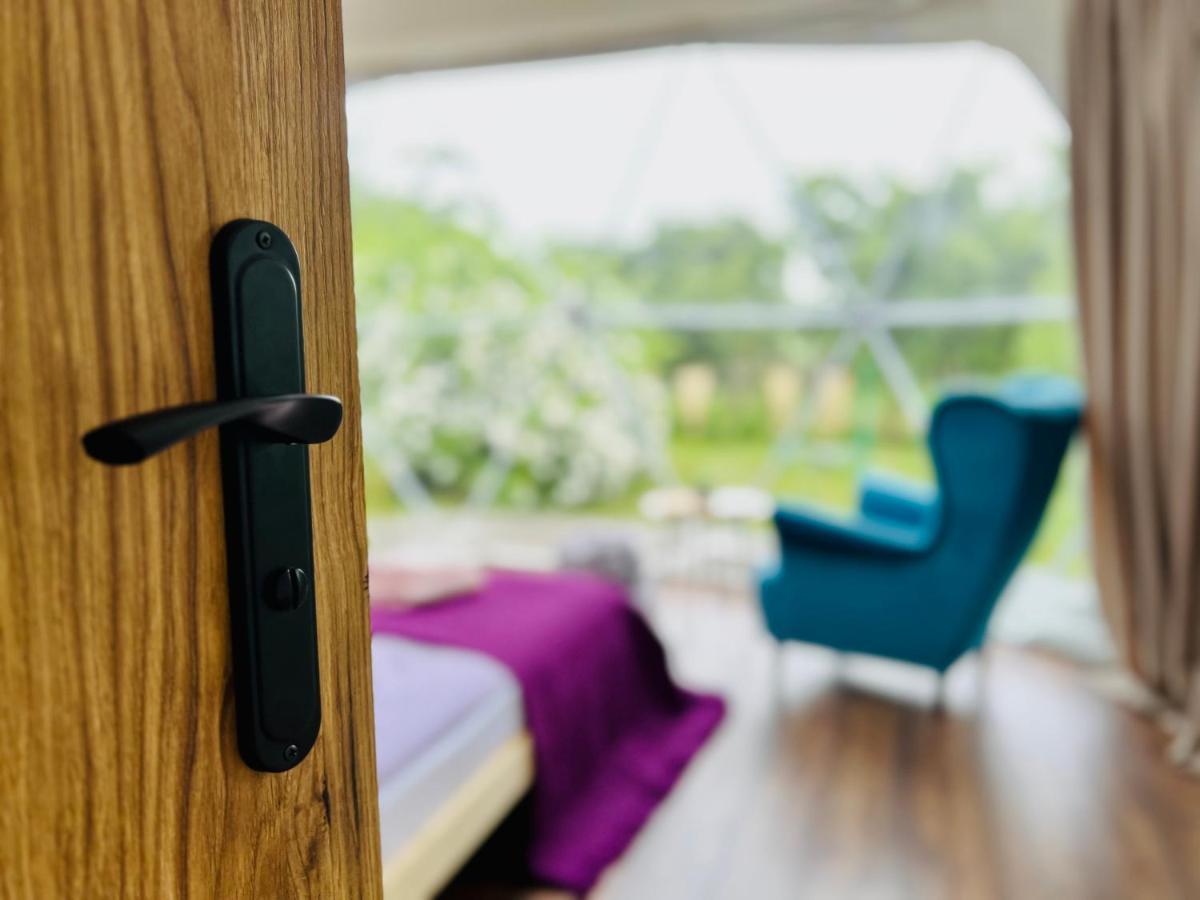 Glamping Stacja Zieleniec W Naleczowie Luxury tent