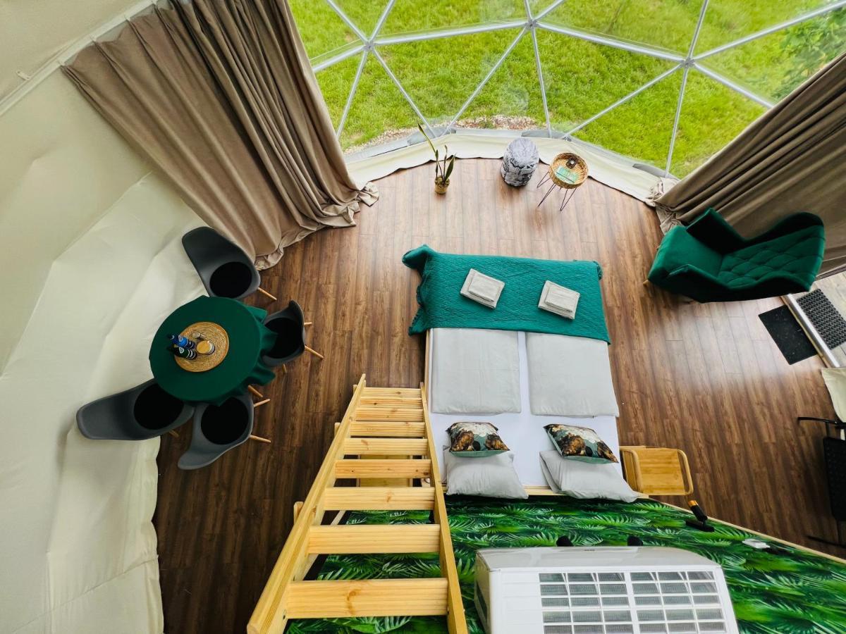 Luxury tent Glamping Stacja Zieleniec W Naleczowie *