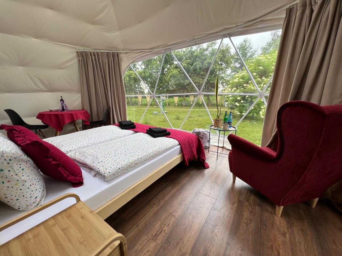 Glamping Stacja Zieleniec W Naleczowie *